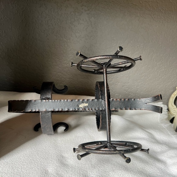 Vintage iron handmade wine bottle holder! Cannon style - Picture 11 of 12